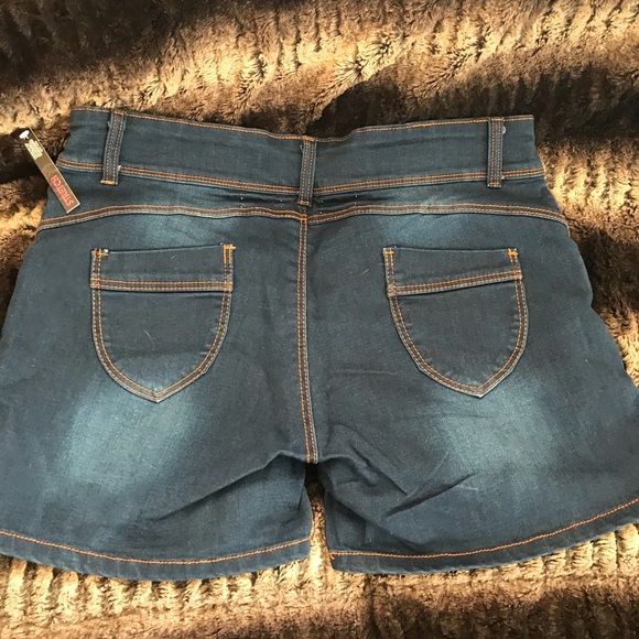 Jean Shorts. - Picture 5 of 5